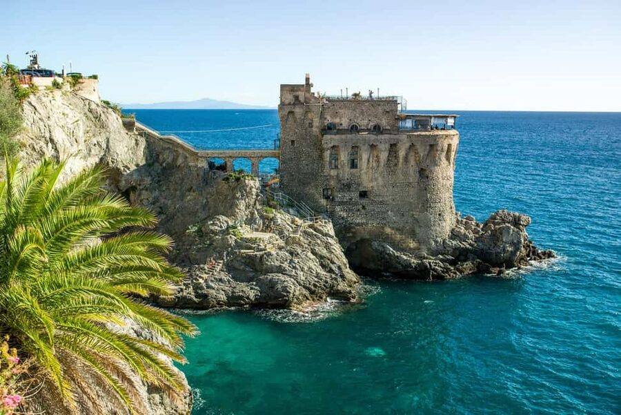 Amalfi Coast by Train & Ferry with Smart Digital Guide - Naples to Salerno by train: the easy opener to a long day