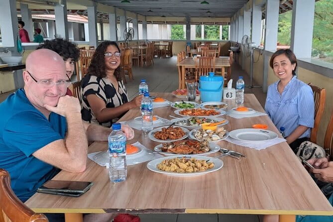 Batam Day Tour from Singapore with Ferry Ticket, Massage & Lunch - The day flow: from 08:30 at HarbourFront to 21:30 back in Singapore