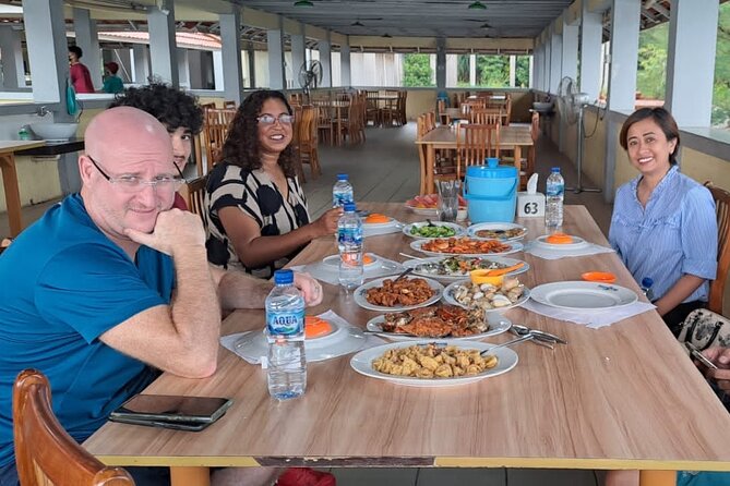 Batam Heritage Tour with Singapore Ferry Ticket, Lunch & Massage - Batam snacks, Luwak coffee time, and a quick souvenir stop