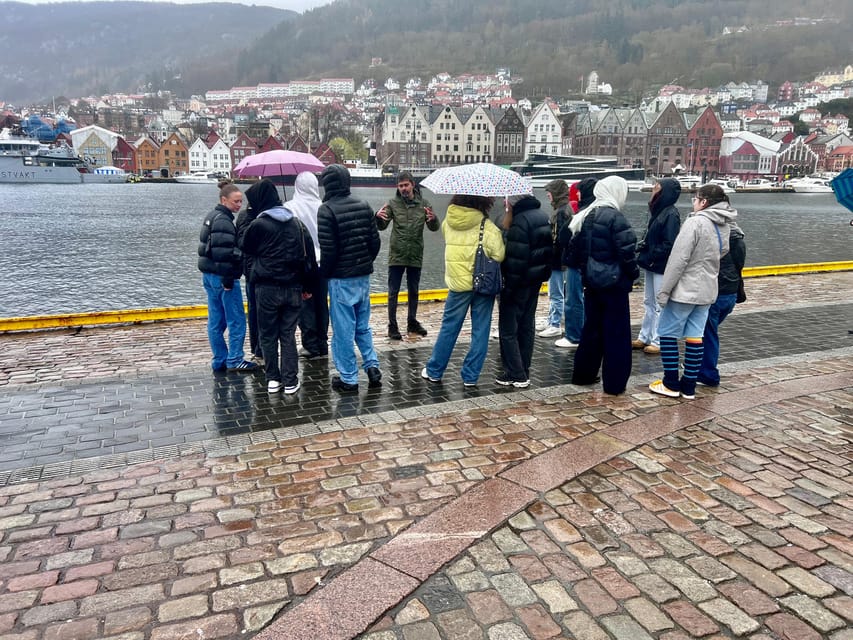 Bergen: Sightseeing Walking Tour with Ferry Ride - Øvregaten and the central squares: seeing Bergen’s street rhythm