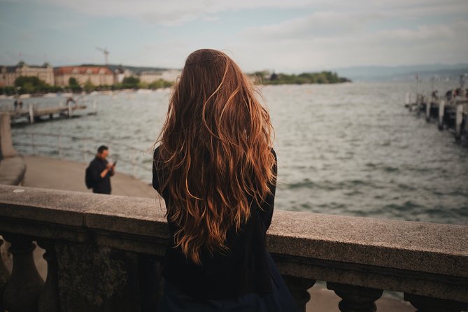 Best of Zürich & Surroundings: Walking Tour, Cable Car and Ferry - Stop 1: Zurich Orientation, Golden Coast Views, and the Cable Car Up to Felsenegg
