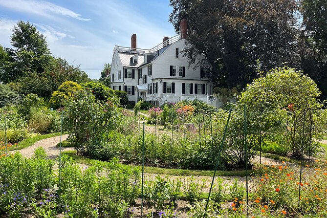 Boston Day Tour by Ferry: Salem Witch Trials Past to Present - Ropes, Statues, and Timing: Making the 2 Hours of Free Time Work