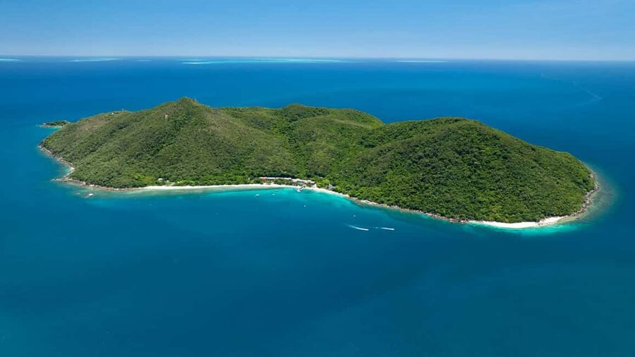 Cairns: Fitzroy Island Ferry, optional lunch, tours, snorkel - The ferry schedule from Cairns: simple, but be early