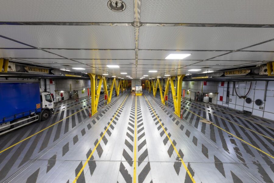 Canary Islands: Ferry Ticket Tenerife/La Gomera - Onboard Comfort and Digital Entertainment on the Catamaran