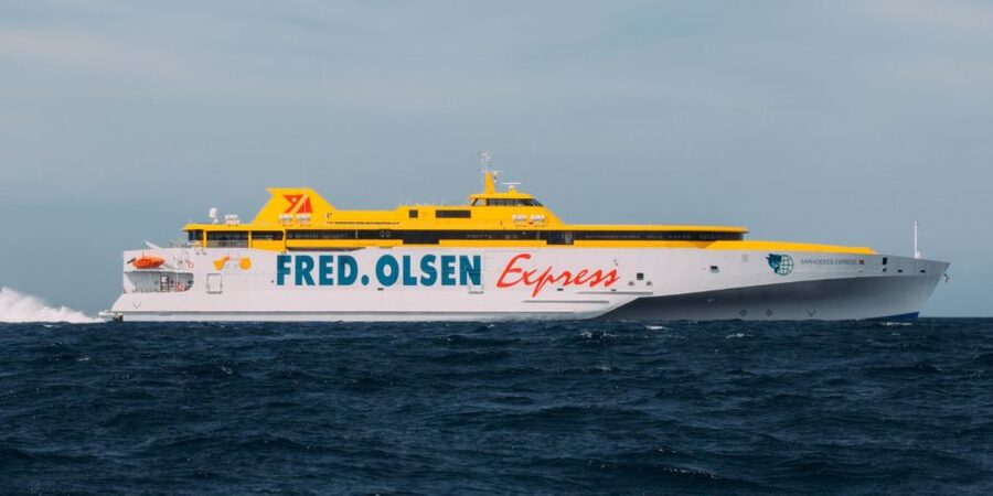 Canary Islands: Gran Canaria to Tenerife Ferry Ticket - Ports and timing: how to make your schedule work