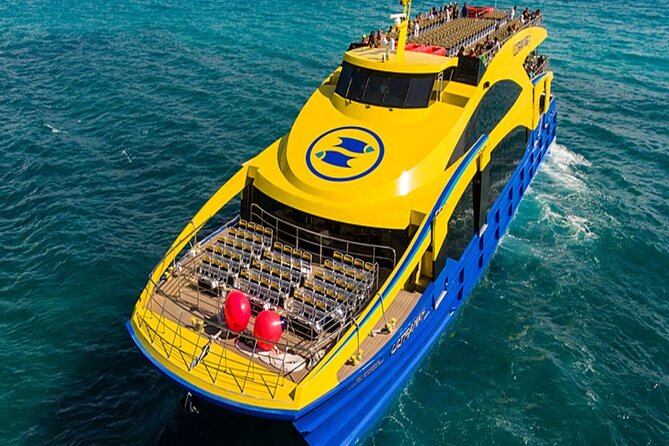 Cancun–Isla Mujeres: Ferry Round-Trip + Hotel Transfer - Air-conditioned vehicles and group size: comfort with room to breathe