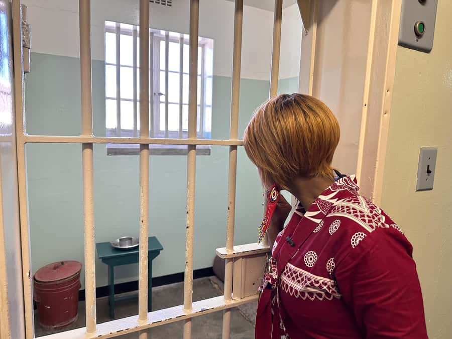 Cape Town: Robben Island Ferry Ticket and Guided Prison Tour - Key highlights you shouldn’t miss