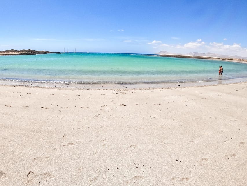 Corralejo: Return Ferry Ticket to Lobos Island Fuerteventura - Comfort on Board: Staff Help, Toilets, and Getting Back Dry