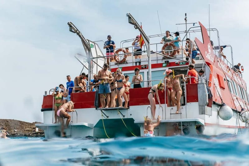 Desde Corralejo: Lobos Island Ferry with Optional Transfer - The Ferry Ride: 20 Minutes That Set the Tone