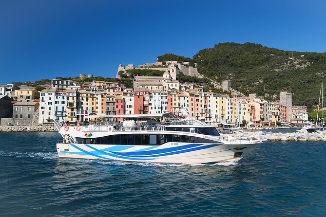Ferry boat tour to the Cinque Terre with stop in Portovenere and Vernazza - Vernazza stop and return to La Spezia: the timing that shapes the day