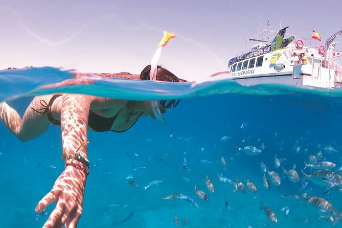 Ferry to Isla de Lobos: round-trip tickets from Corralejo - Las Lagunitas Wetland and Lighthouse Martiño: The Walk That Feels Like a Shortcut