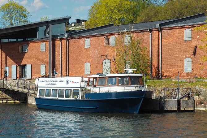 Ferry to Suomenlinna Fortress Island - Getting to Suomenlinna’s Centre: Why the Timing and Drop-Off Matter