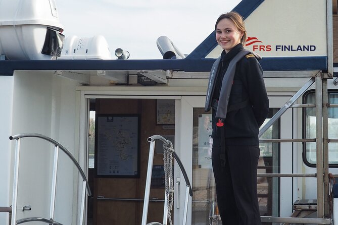 Ferry to Vallisaari Fortress Island - Meeting at Keisarinluodonlaituri and finding the right boat