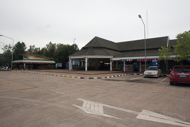 Ferry Transfer from Krabi Klong Jilad Pier to Phi Phi Tonsai - Royal Jet Cruiser Comfort on a 2-Hour Crossing to Tonsai