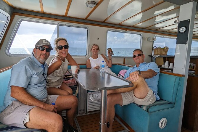 Ferry Transfer from Resorts in St. Lucia to Hewanorra Airport - Arrival at Hewanorra Airport: Keeping the Day Calm
