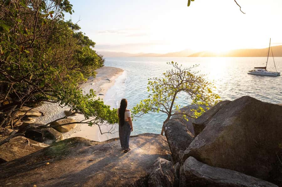 Fitzroy Island: Full-Day Ferry & Snorkel Safari Guided Tour - Getting to Fitzroy Island: what the morning actually looks like