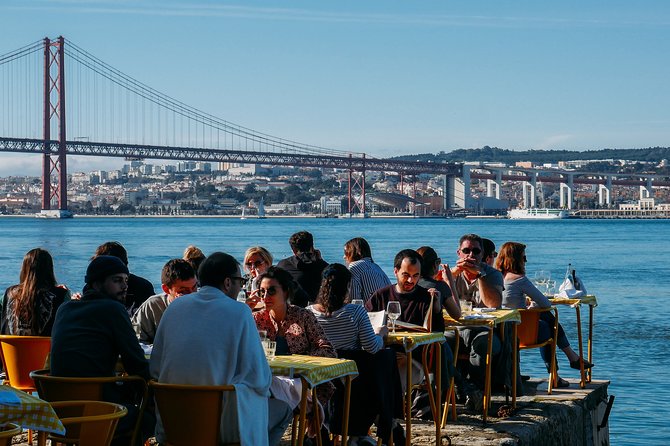 Food & Drink Private Tour in Lisbon & Cacilhas w/ Ferry Included - Key highlights that make this tour work