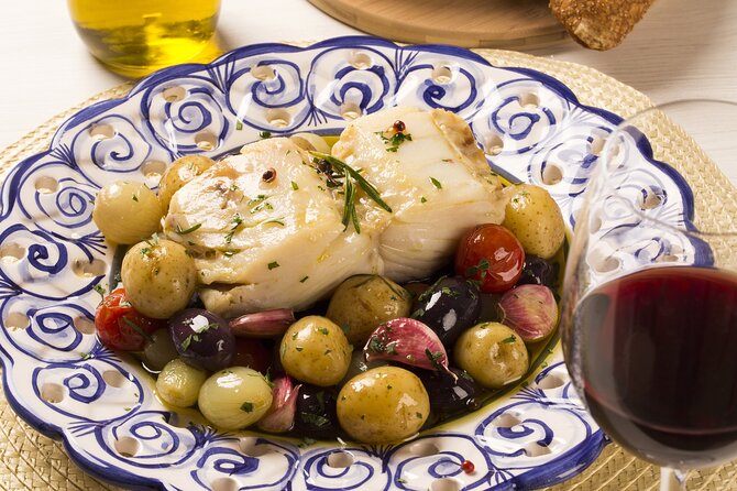Food & Drink Private Tour in Lisbon & Cacilhas w/ Ferry Included - Almada Wine and Petiscos: A Romantic Stop That Feels Like a Pause