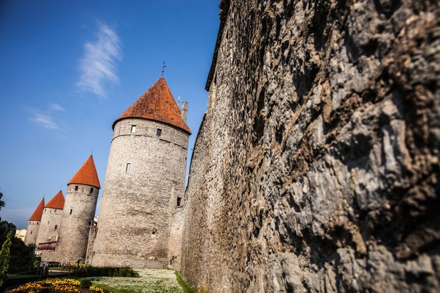 From Helsinki: Tallinn Guided Full-Day Tour by Ferry - Raeapteek, the Great Guild, and the Small Stops That Make It Feel Real