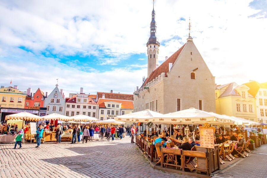 From Helsinki: Tallinn Guided Full-Day Tour by Ferry - Alexander Nevsky Cathedral: A Landmark You Can’t Skip