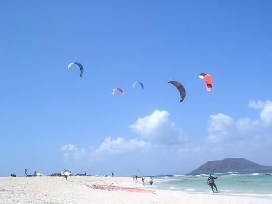 From Lanzarote: Round-Trip Ferry Transfer to Fuerteventura - Timing and Return to Lanzarote: Don’t Miss the Ferry Window