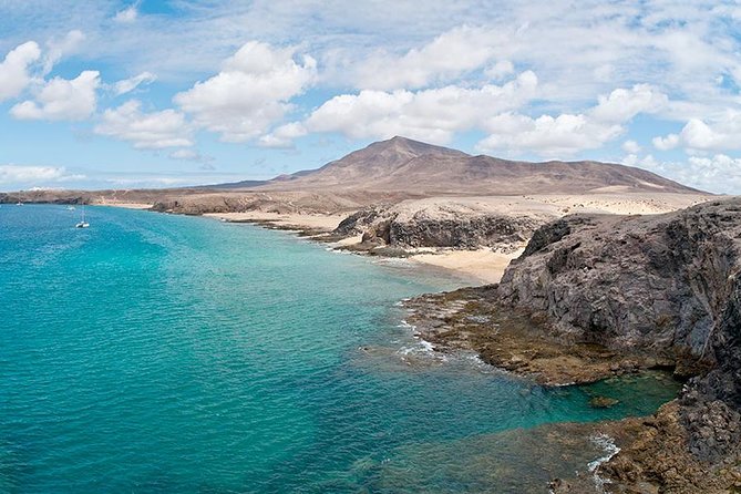 Fuerteventura: Ferry ticket to Lanzarote with free wifi - The ferry experience: quick, flexible, and Wi‑Fi included