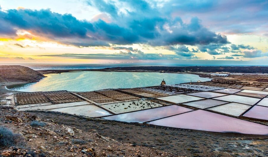 Fuerteventura: Round-Trip or 1-Way Ferry Ticket to Lanzarote - Why This Fast Ferry Feels Like Value at $23