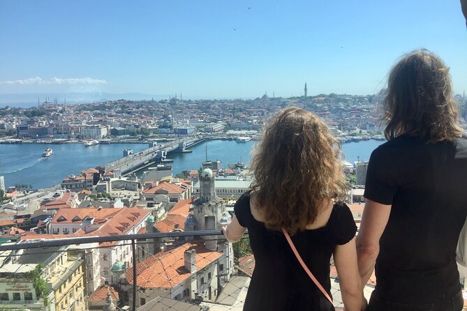 Galata Tower - Fener-Balat Neighborhoods & Golden Horn by Ferry - Kamondo Stairs: the short stop with long photo payoff