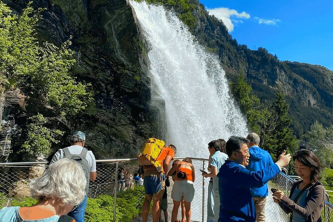 Guided tour to Hardangerfjord with Waterfalls and Ferry Crossing - Kvandal to Utne by ferry: the moment you see the fjord from water
