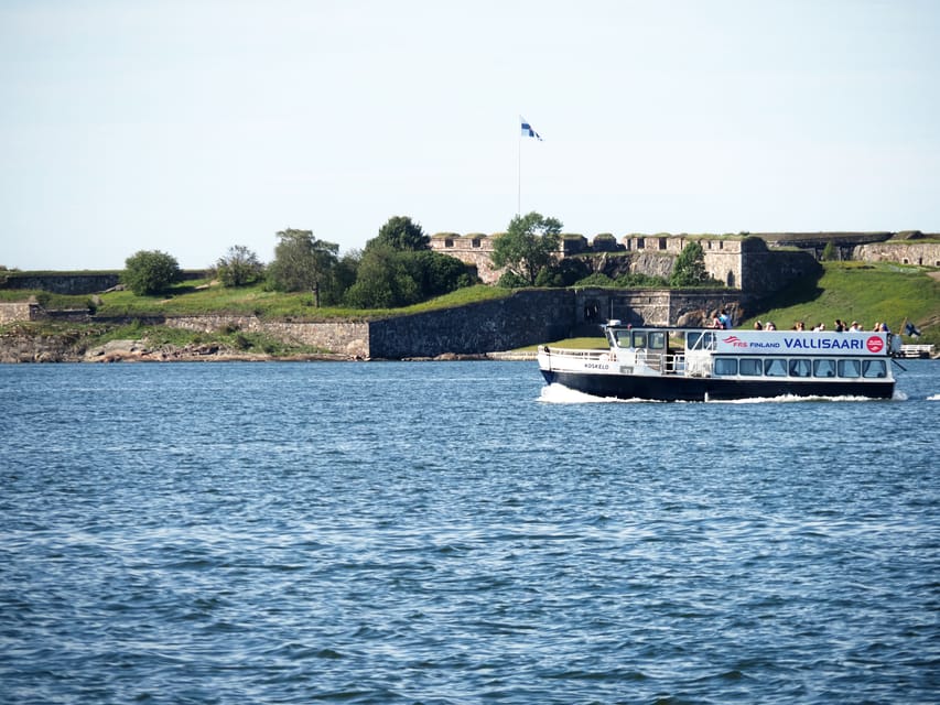 Helsinki: Vallisaari Fortress Island Ferry Ticket - Food, toilets, and summer services once you’re on the island