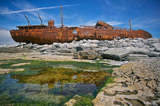 Inis Oírr (Aran Islands) Day Trip: Return Ferry from Rossaveel, Galway - The Inis Oírr vibe: friendly residents and a good pub break