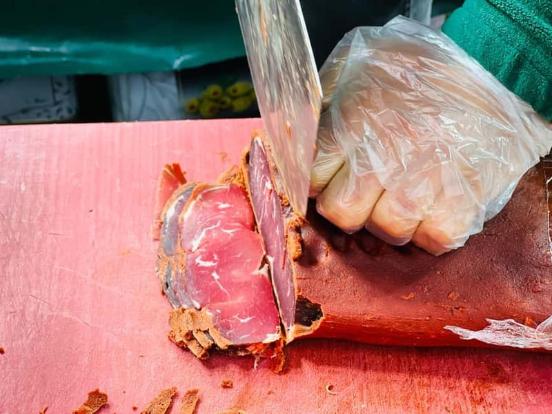 Istanbul: Guided Food Tour with Ferry Ride and Tastings - Key things I’d circle before you book