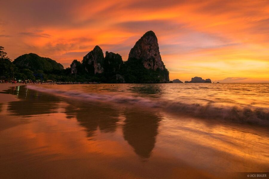 Krabi: Railay Beach Bioluminescent Plankton Ferry Cruise - How the Krabi-to-Railay ferry timing really feels