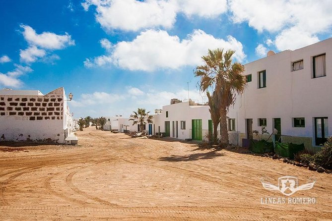 La Graciosa at your leisure (bus transfer and return ferry ticket) - Practical Logistics That Actually Affect Your Day
