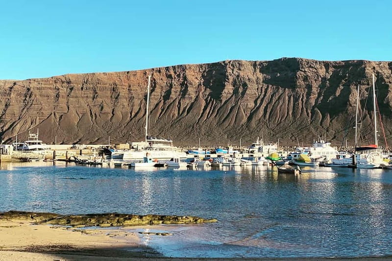 Lanzarote: Ferry to La Graciosa with Wi-Fi (free parking) - Price and value: what $34 buys you on a short crossing