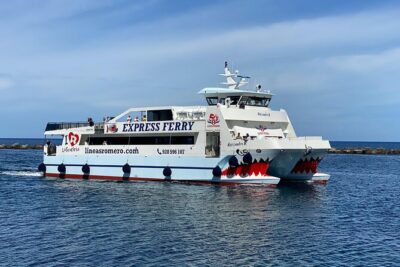 Lanzarote:Return ferry ticket to La Graciosa. Free wifi & parking - Getting to Orzola: Parking and the Ferry Office Move