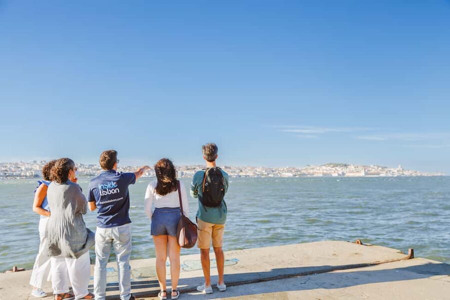 Lisbon Hidden Gems Walk: Traditions, Lunch & Ferry Ride - Starting at Hotel Mundial and heading straight for Martim Moniz