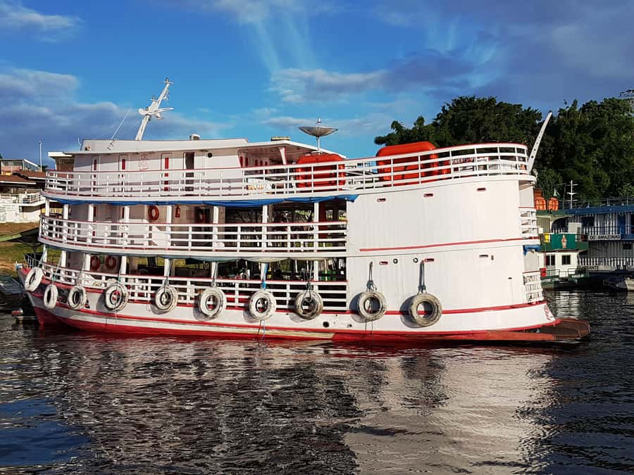 Manaus to Santarém: 36-Hour Ferry on the Amazon - Life on Deck: Comfort vs. Authenticity