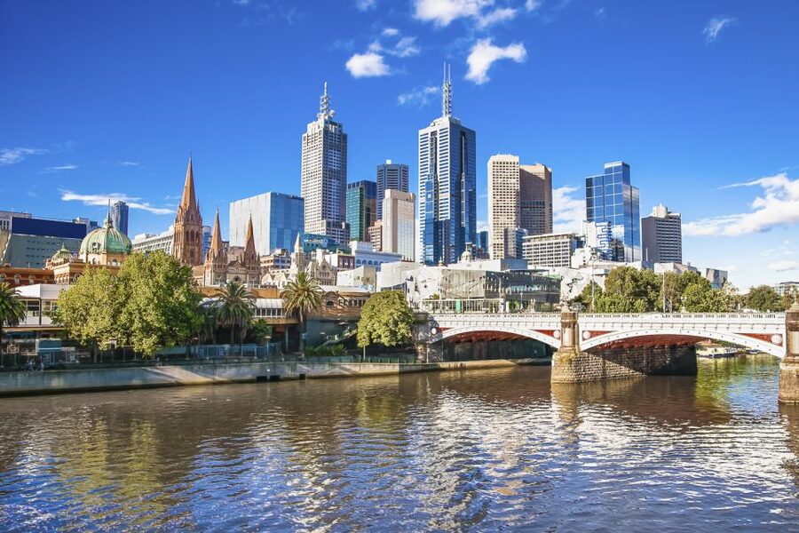 Melbourne: City and Williamstown Ferry Cruise - One-way vs round-trip: matching your timing to your day