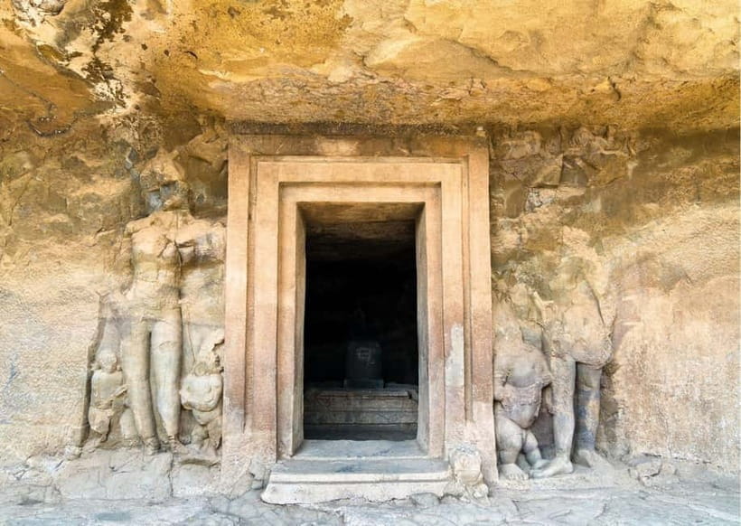 Mumbai: Elephanta Caves Private Tour with Ferry Ride - What to Pack for Elephanta Caves Day