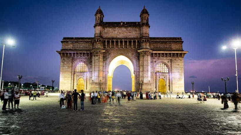 Mumbai: Elephanta Caves Tour with Ferry - Starting at Gateway of India: what to watch for right away