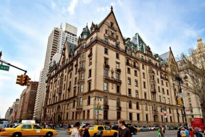 NYC: Guided Bus and Walking Tour with Staten Island Ferry - Central Park and Columbus Circle: 20 minutes that set the tone