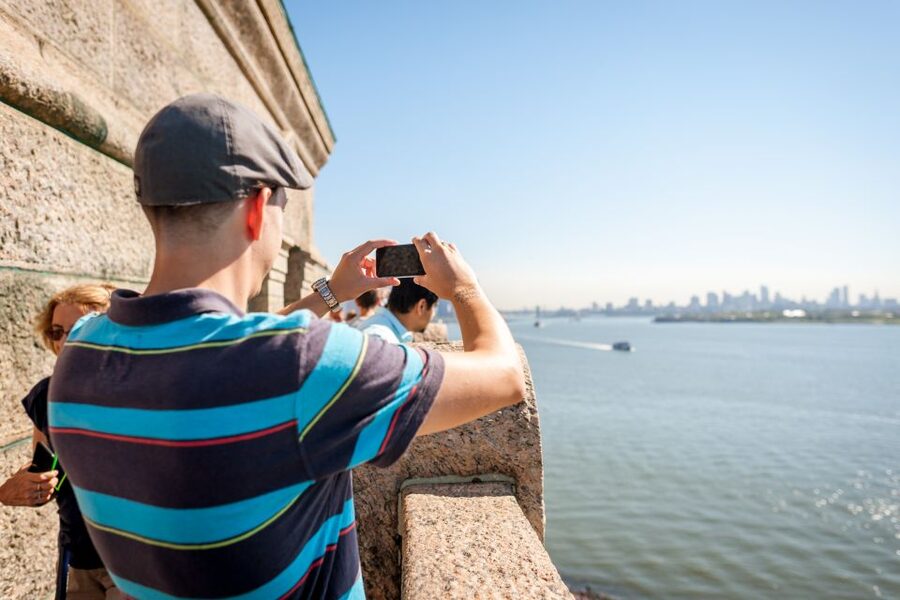 NYC: Statue of Liberty and Ellis Island Tour with Ferry - From Castle Clinton to Two Islands of Meaning