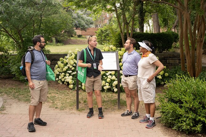 Old Town Alexandria in a Day with Round Trip Ferry Cruise - Stop 2: Carlyle House Area and the Colonial Social Scene