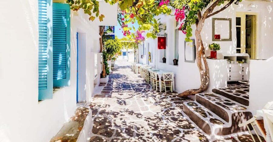 Paros & Antiparos Tour:Ferry ride, Villages & Beaches - Parikia’s Old Town: Venetian Castle and Agios Konstantinos & Eleni views