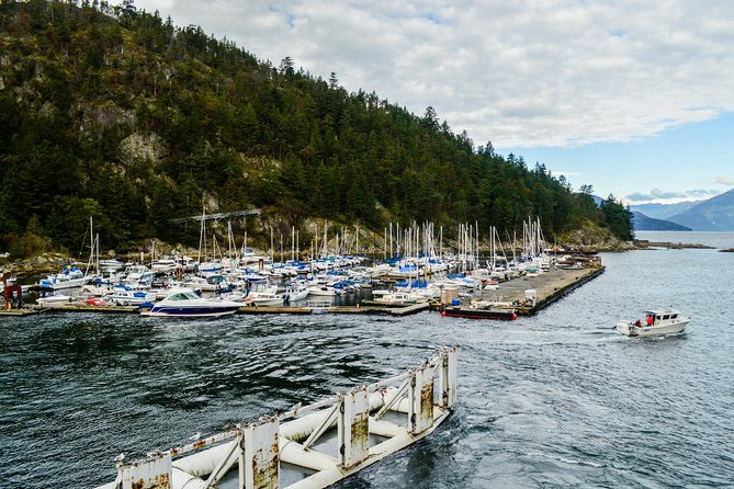 Photography, Hiking & Ferry to Bowen Island - Arriving at Snug Cove: Bowen Island’s Quiet Hub