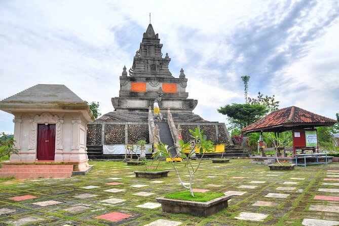 PRIVATE: Batam day tour with Ferry, 2-hour Massage and Lunch from Singapore - Temples and mosques: a fast tour of several religions in several styles