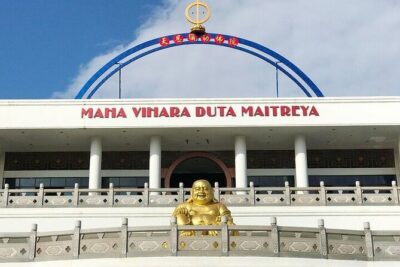 PRIVATE: Batam day tour with Ferry, 2-hour Massage and Lunch from Singapore - Batam by car: what the private guide adds (and what it does not)
