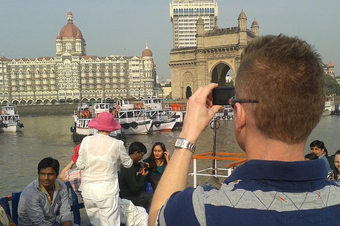 Private Full-Day Sightseeing Tour of Mumbai with Ferry ride - Town Hall (Asiatic Society Library): Quick Hit on Victorian Bombay