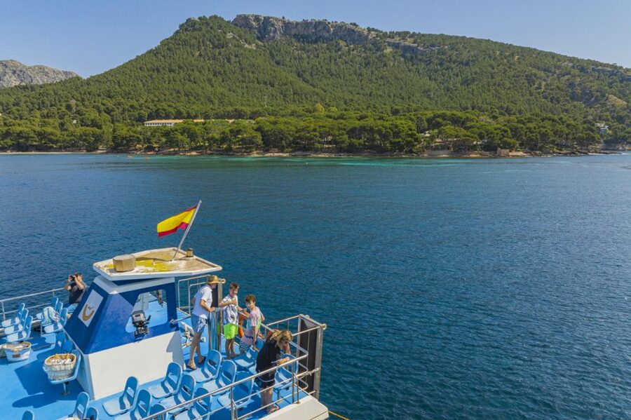 Puerto Pollença: Ferry to Formentor Beach - Why This Catamaran Hop Feels Like the Best Kind of Day Trip